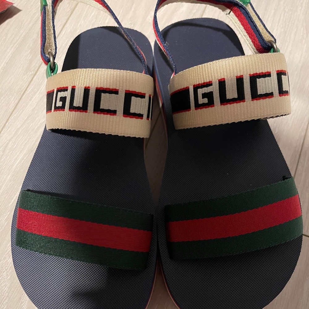 Gucci sandals brand new